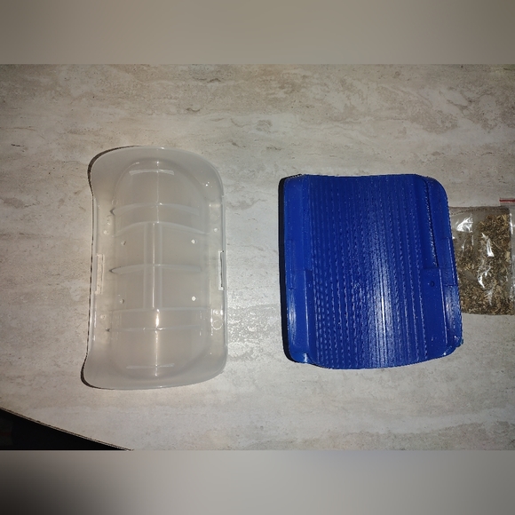 😺 Corner scratcher + Catnip 🐈 - Picture 5 of 5